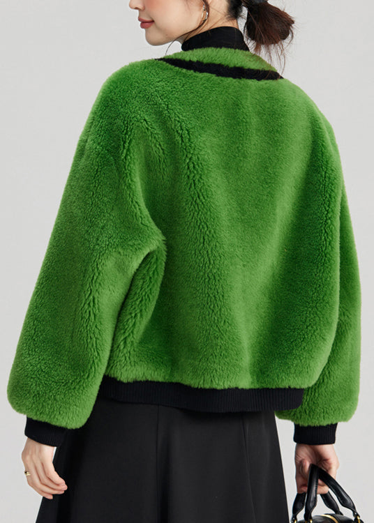 Effortlessly Elegant Coat with a Timeless Design