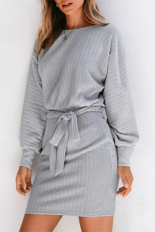 Well Tailored Sweater with a Graceful Silhouette