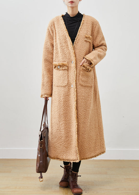 Beautifully Finished Coat in a Timeless Design