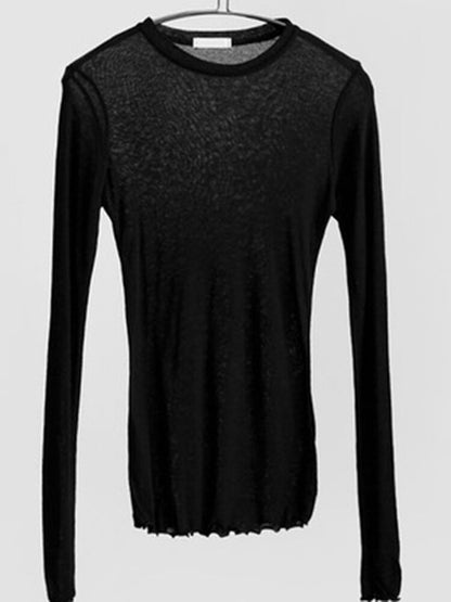 Effortlessly Elegant T-Shirt with a Timeless Design