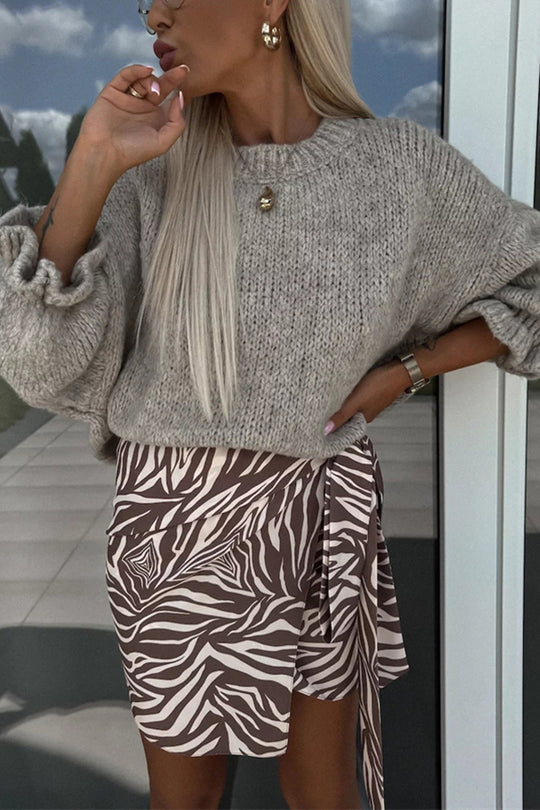 Effortlessly Elegant Sweater with a Timeless Design