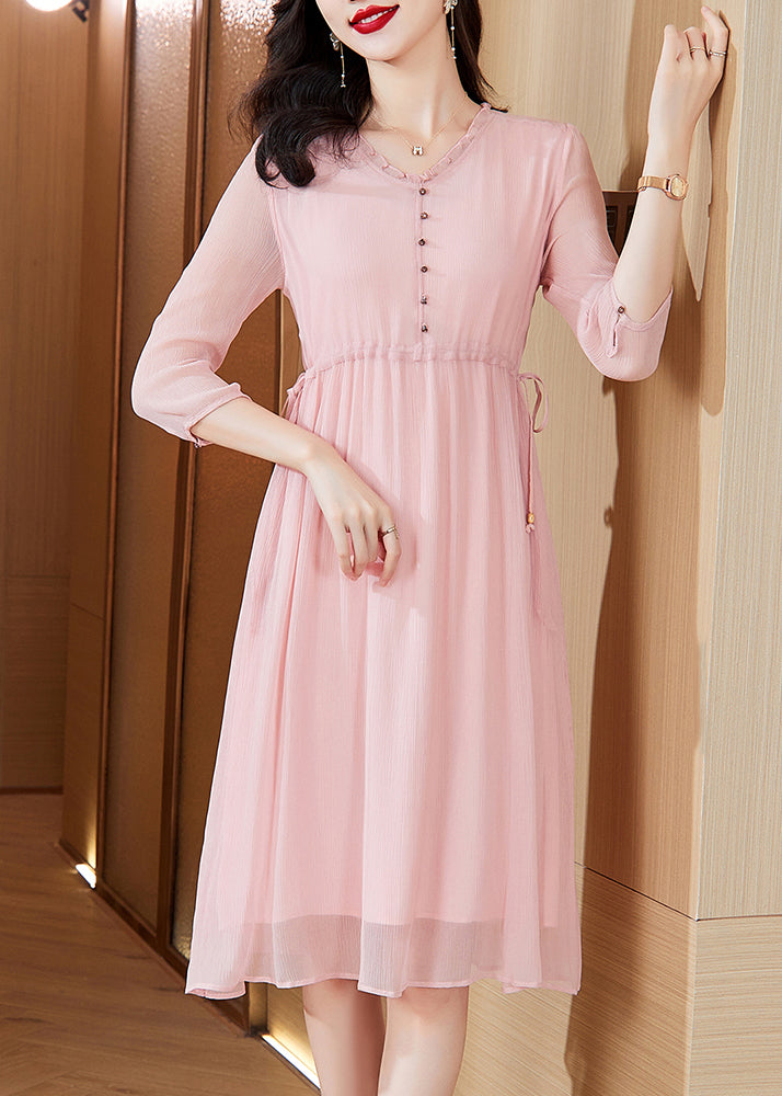 Well Tailored Dress with a Graceful Silhouette