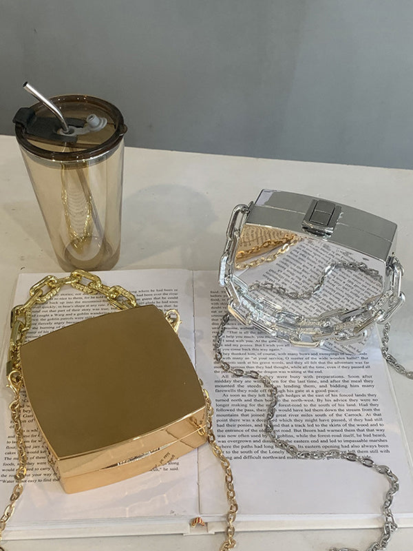 Gracefully Styled Bag for Any Occasion