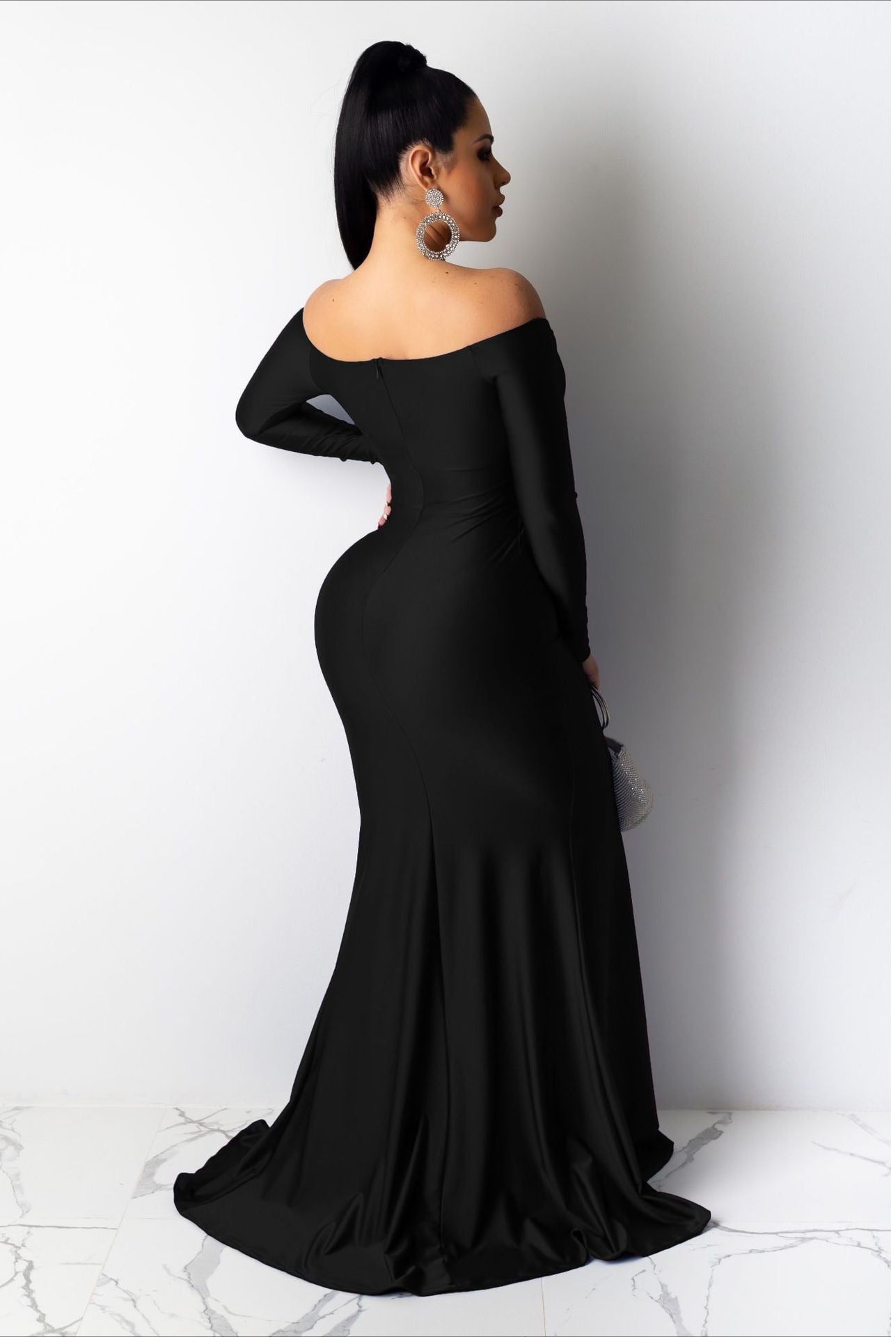 Sophisticated Dress with a Clean Classic Look