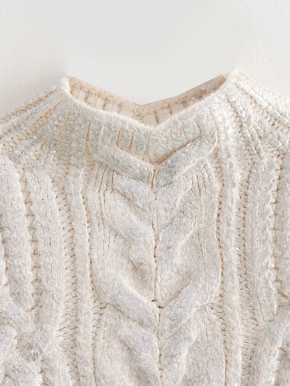 Beautifully Crafted Sweater in a Classic Style