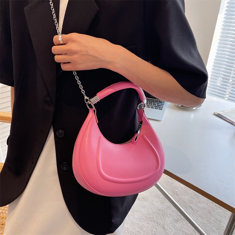 Elegantly Styled Bag for Everyday Wear