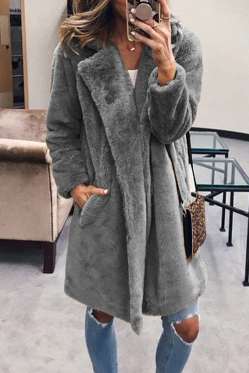 Gracefully Styled Garment for Any Occasion