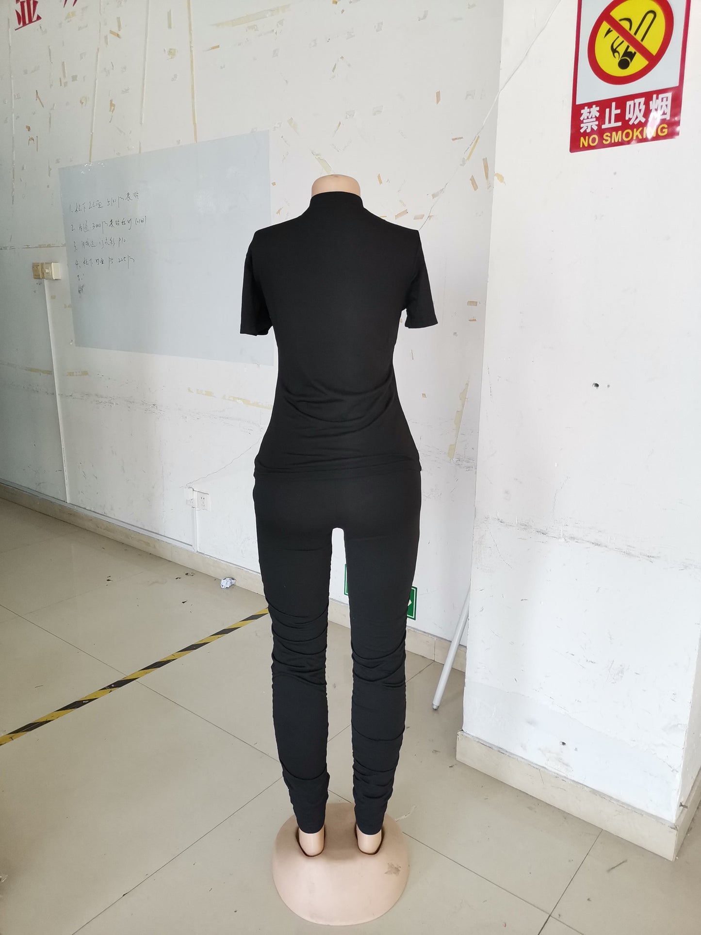 Well Tailored T-Shirt with a Graceful Silhouette