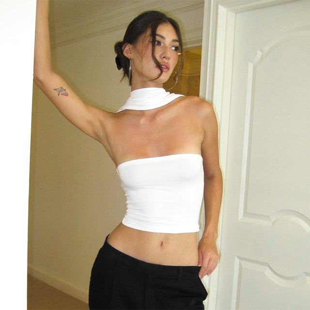 Well Tailored Top with a Graceful Silhouette