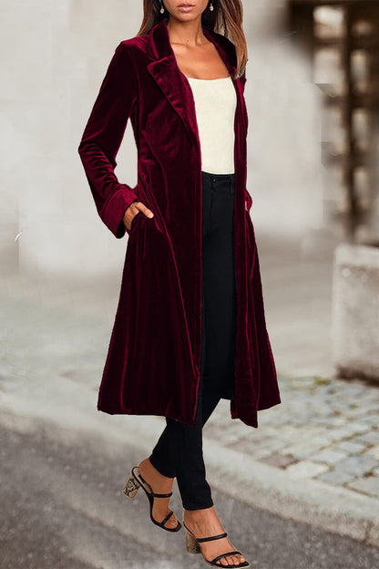 Effortlessly Elegant Garment with a Timeless Design