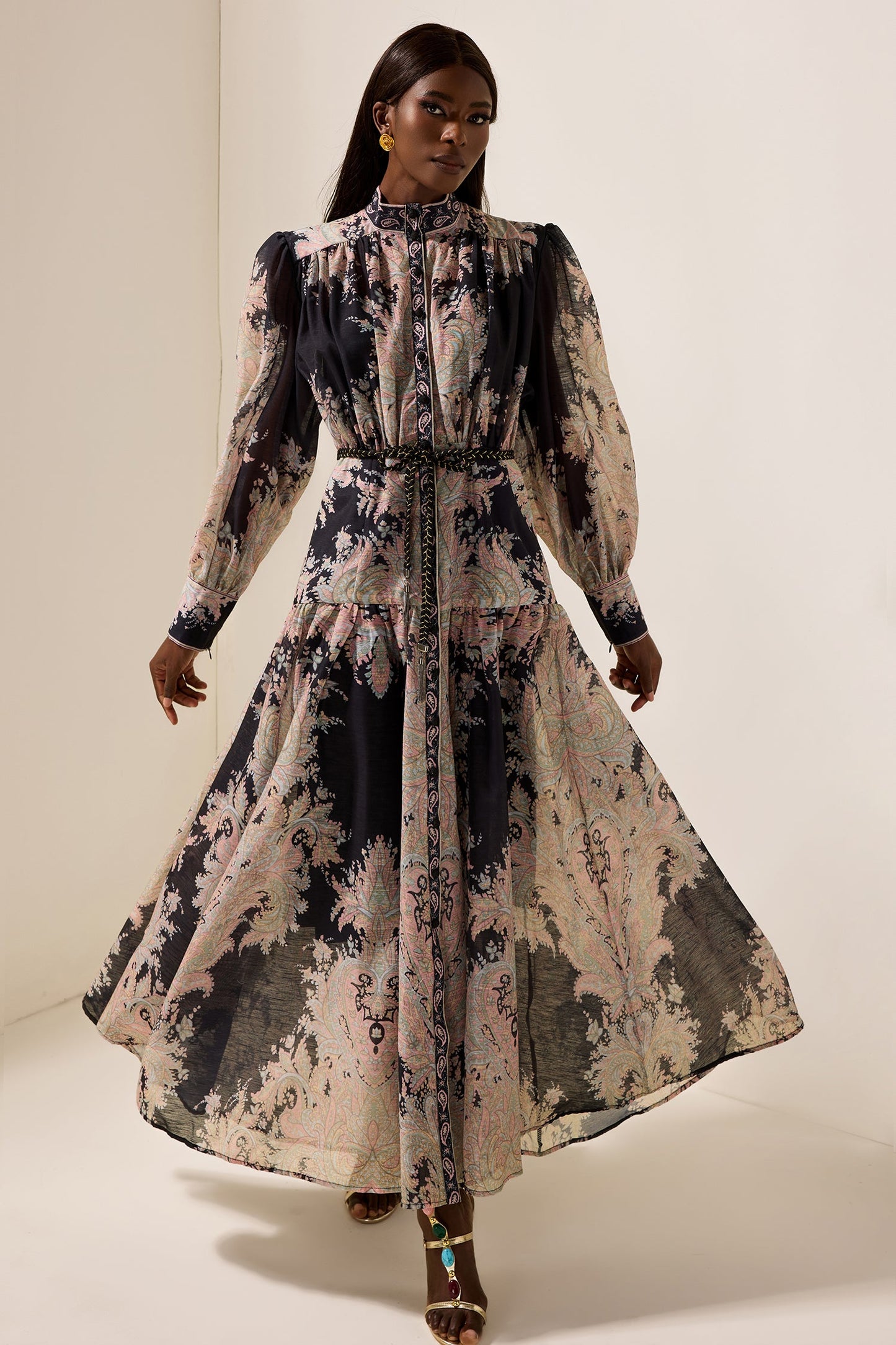 Classic Vintage & Enduringly Stylish Dress