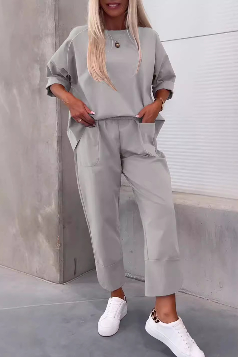 Effortlessly Elegant Garment with a Timeless Design
