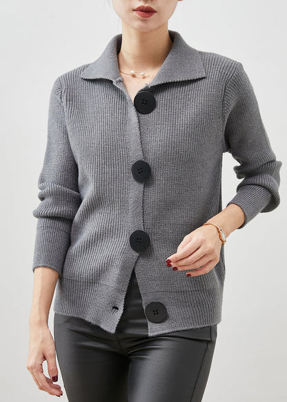 Elegantly Styled Cardigan for Everyday Wear