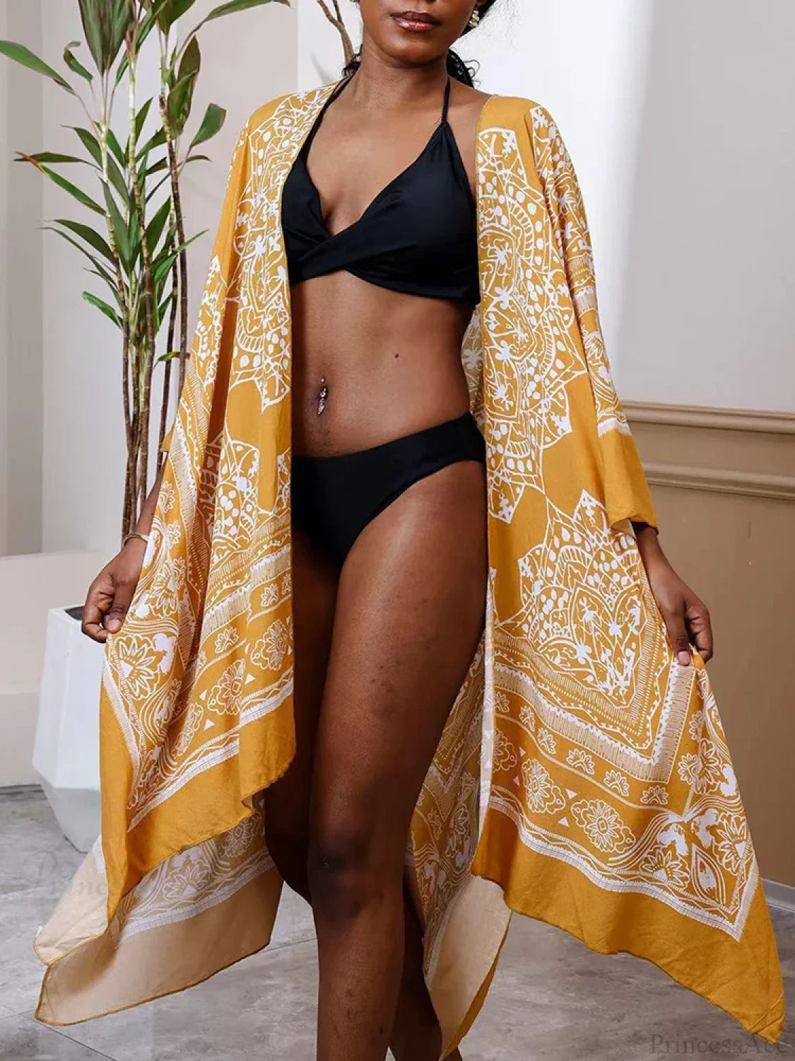 Effortlessly Elegant Bikini with a Timeless Design
