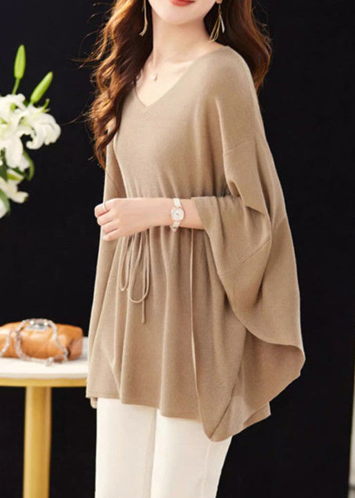 Effortlessly Elegant Top with a Timeless Design