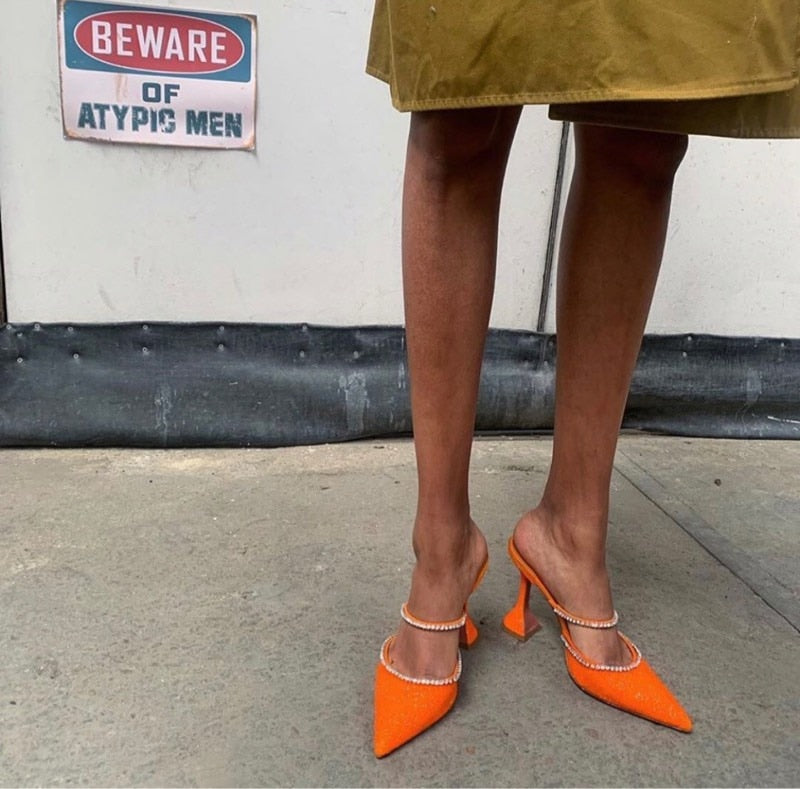 Classic Vintage Heels with a Flattering Fit
