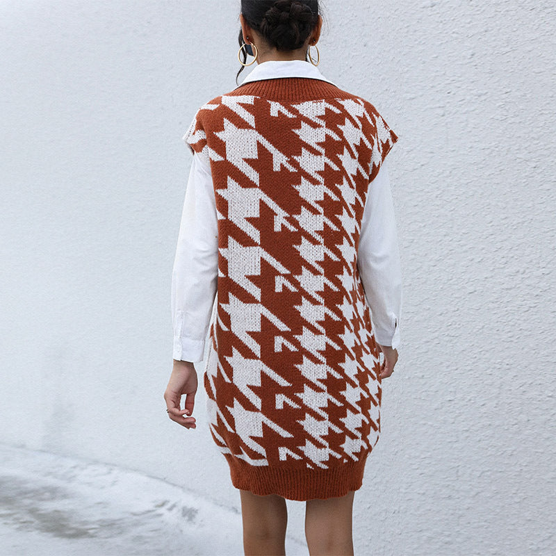 Classic Vintage Sweater with a Flattering Fit