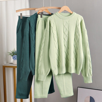 Polished Sweater with an Effortless Classic Look
