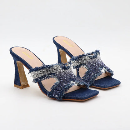 Beautifully Crafted Garment in a Classic Style