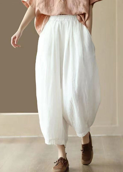 Effortlessly Elegant Pants with a Timeless Design