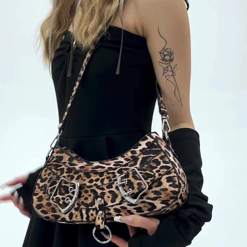 Well Tailored Bag with a Graceful Silhouette