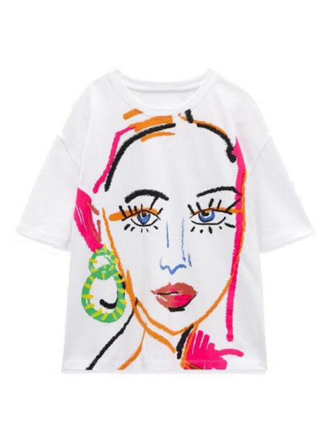 Beautifully Crafted T-Shirt in a Classic Style
