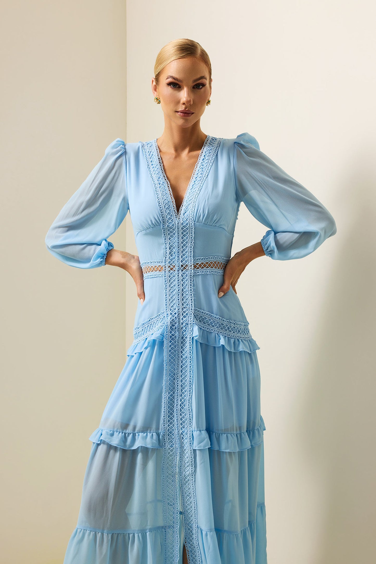 Polished Dress with an Effortless Classic Look