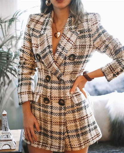 Sophisticated Garment with a Clean Classic Look