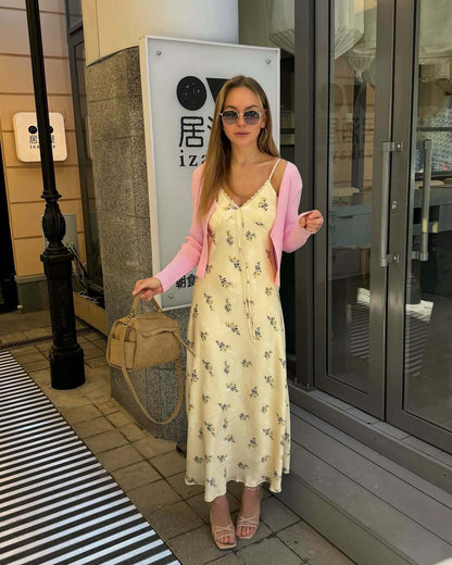 Classic Vintage & Enduringly Stylish Dress