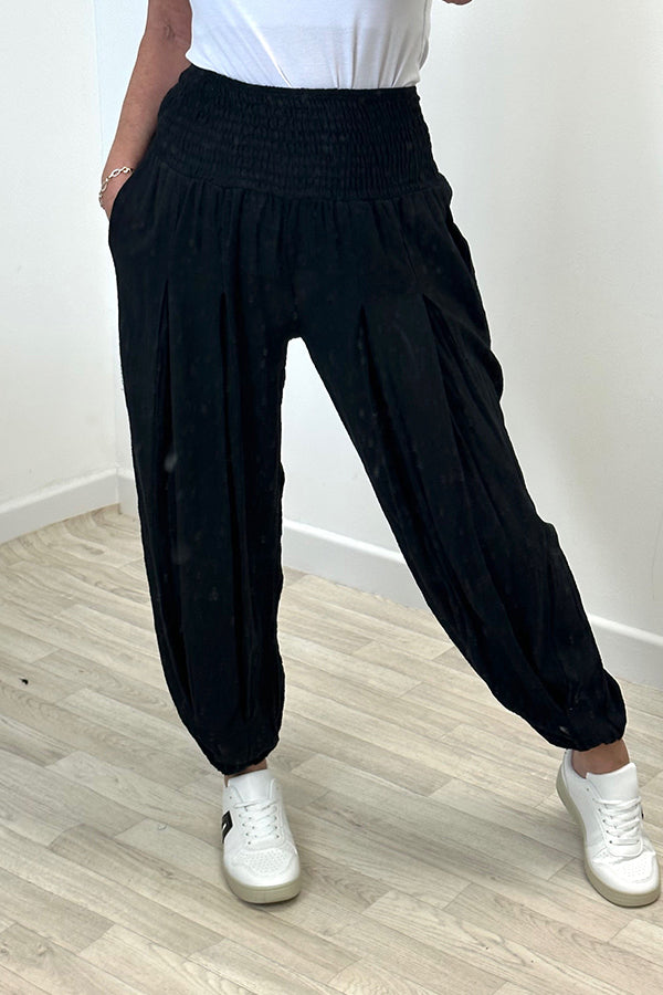 Beautifully Crafted Pants in a Classic Style