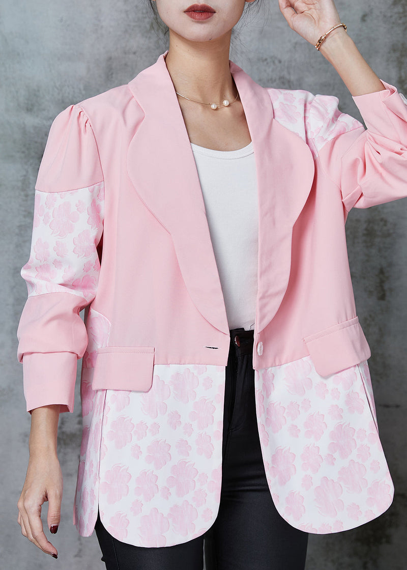 Well Tailored Coat with a Graceful Silhouette
