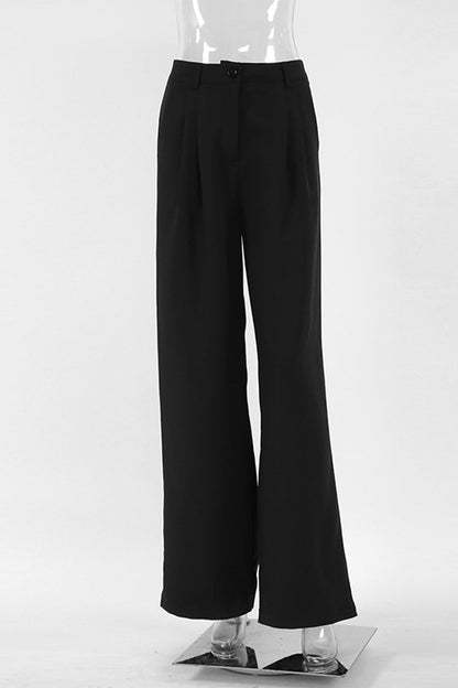 Effortlessly Elegant Garment with a Timeless Design