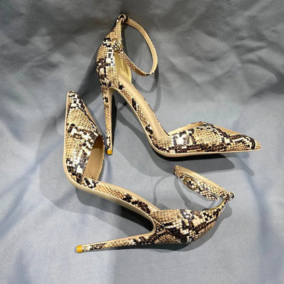 Classic Vintage Shoes with a Flattering Fit