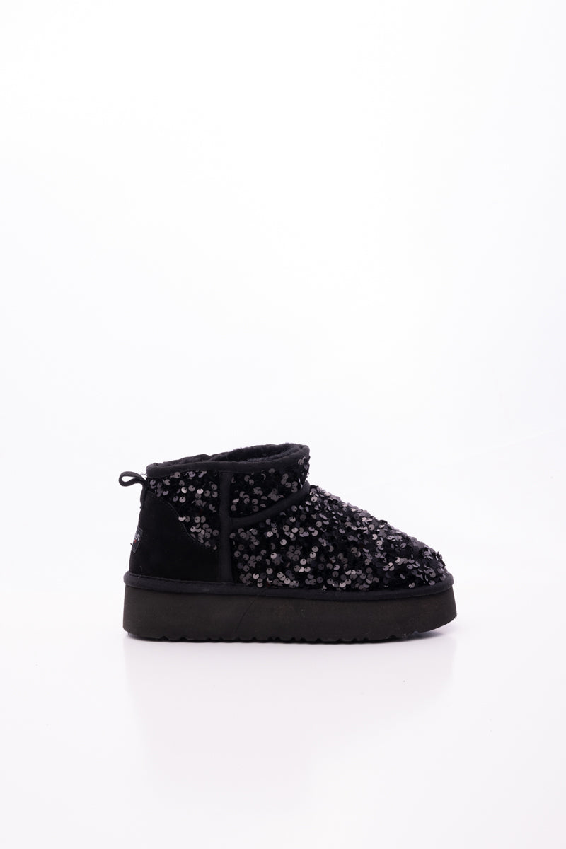 Vintage Inspired Boots with a Contemporary Edge