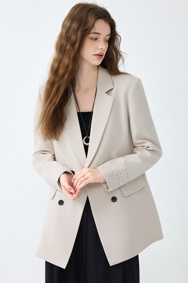 Sophisticated Garment with a Clean Classic Look