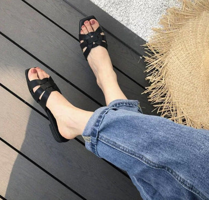 Elegantly Styled Sandals for Everyday Wear