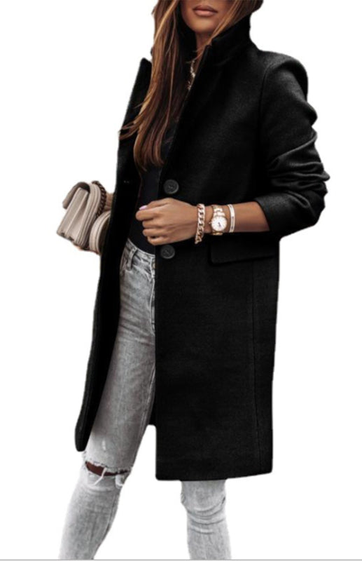 Effortlessly Elegant Coat with a Timeless Design