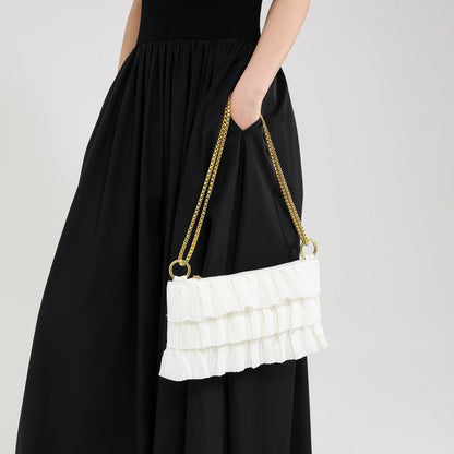 Gracefully Styled Bag for Any Occasion