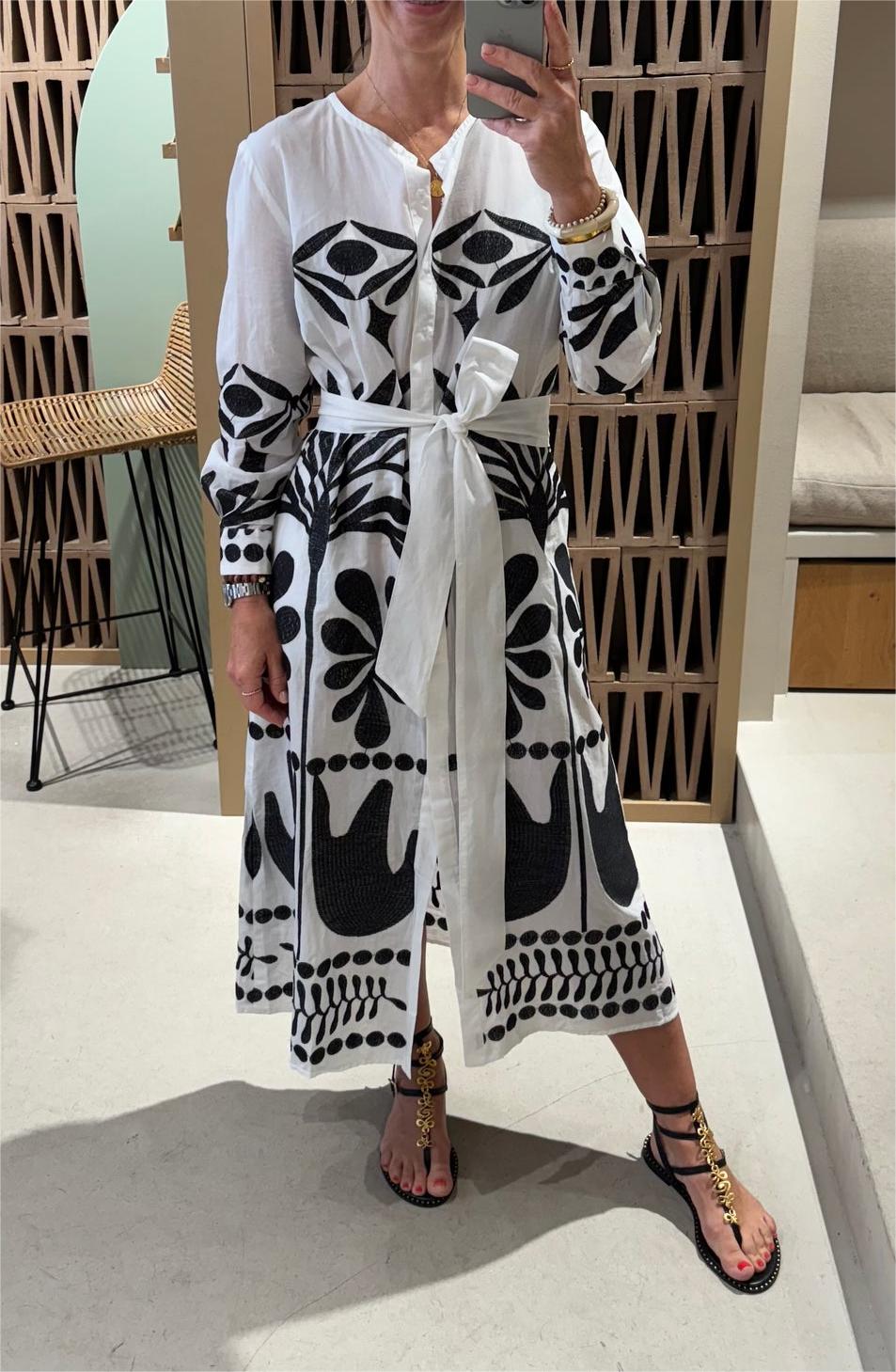 Polished Dress with an Effortless Classic Look