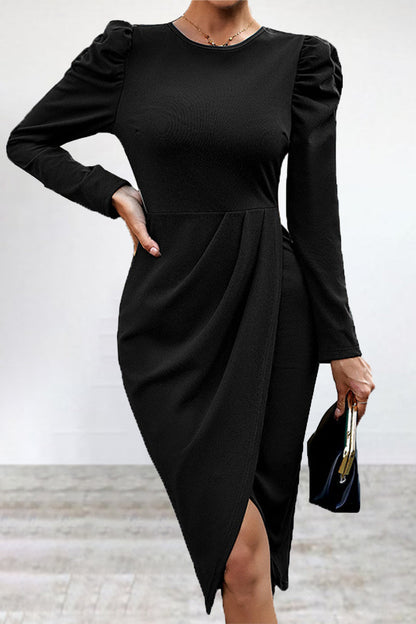 Well Tailored Dress with a Graceful Silhouette