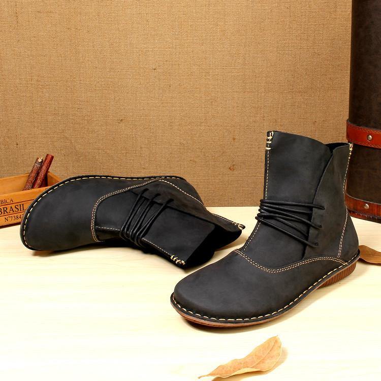 Beautifully Finished Boots in a Timeless Design