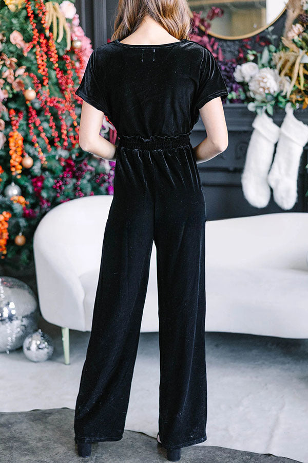 Effortlessly Elegant Garment with a Timeless Design