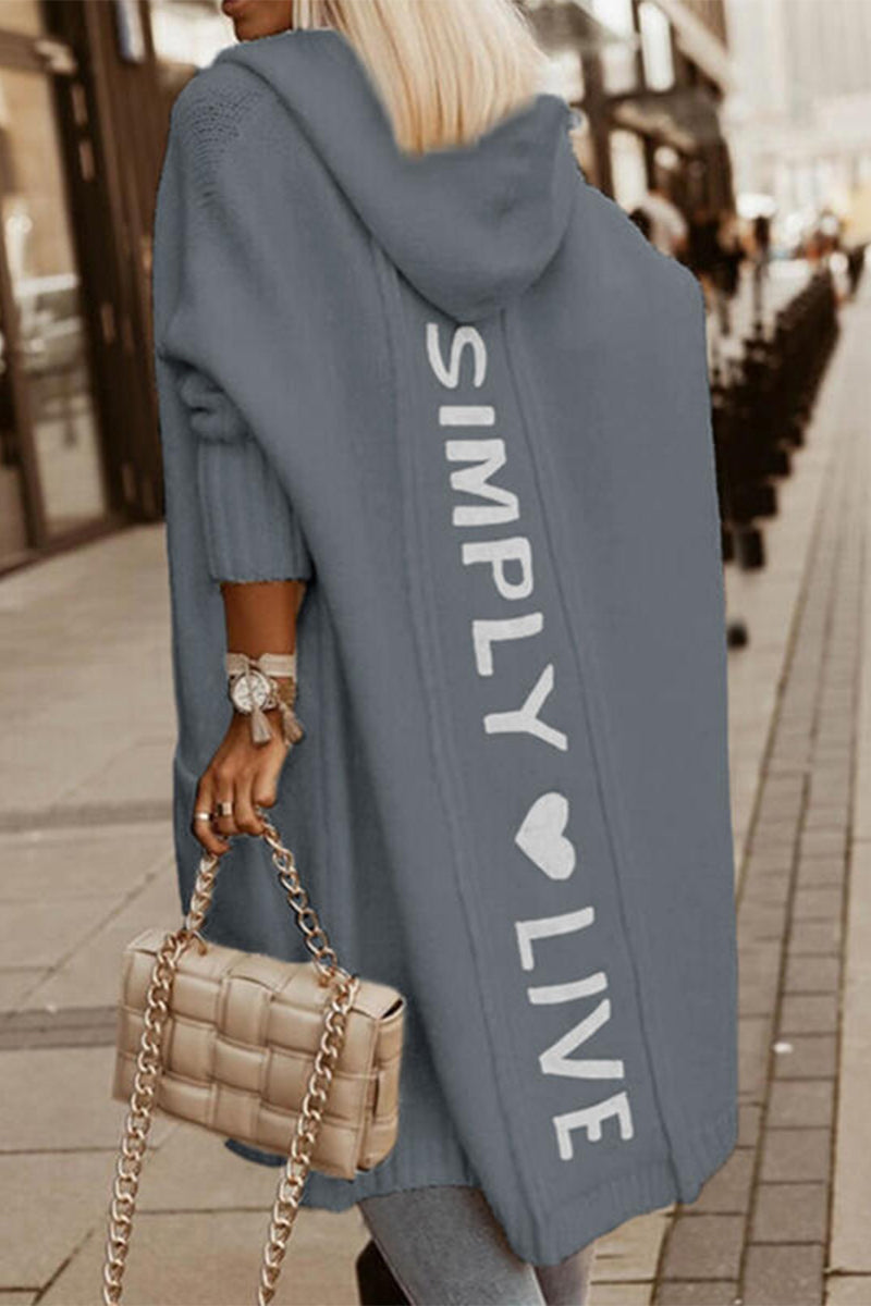 Effortlessly Elegant Garment with a Timeless Design