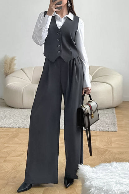 Gracefully Styled Garment for Any Occasion