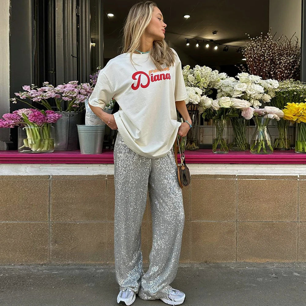 Well Tailored Trousers with a Graceful Silhouette