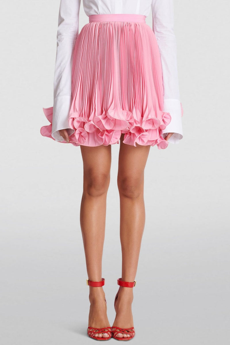 Well Tailored Garment with a Graceful Silhouette
