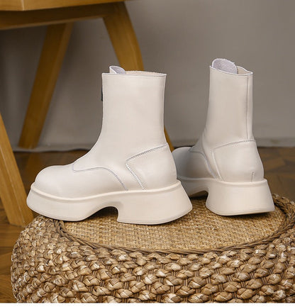 Elegantly Styled Boots for Everyday Wear