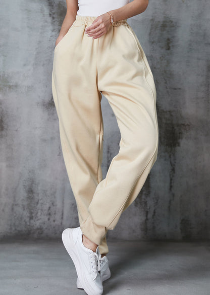 Well Tailored Pants with a Graceful Silhouette