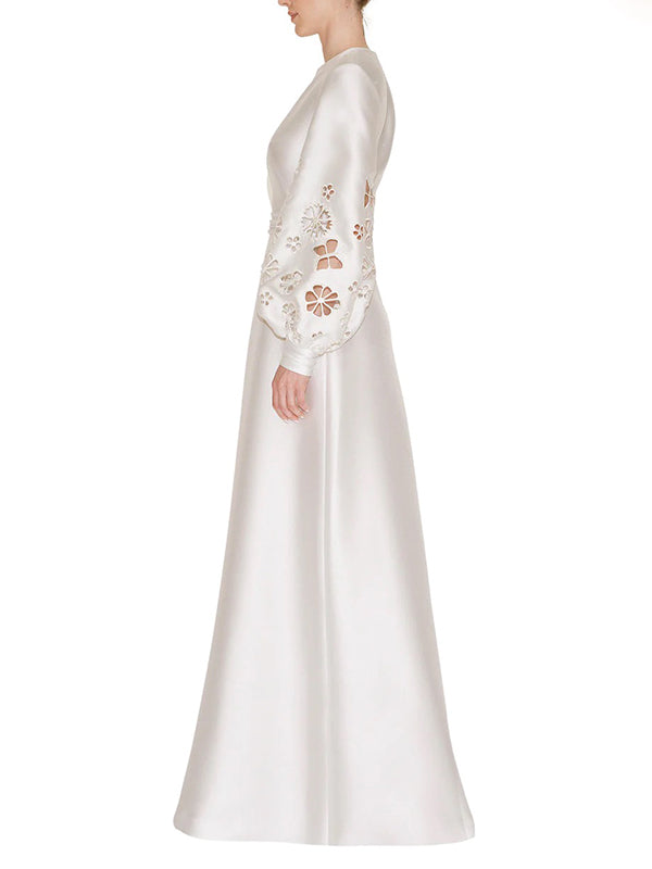Beautifully Crafted Dress in a Classic Style