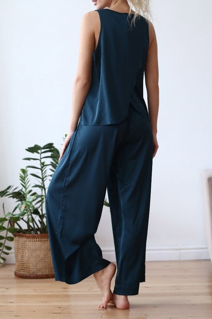 Beautifully Finished Pants in a Timeless Design